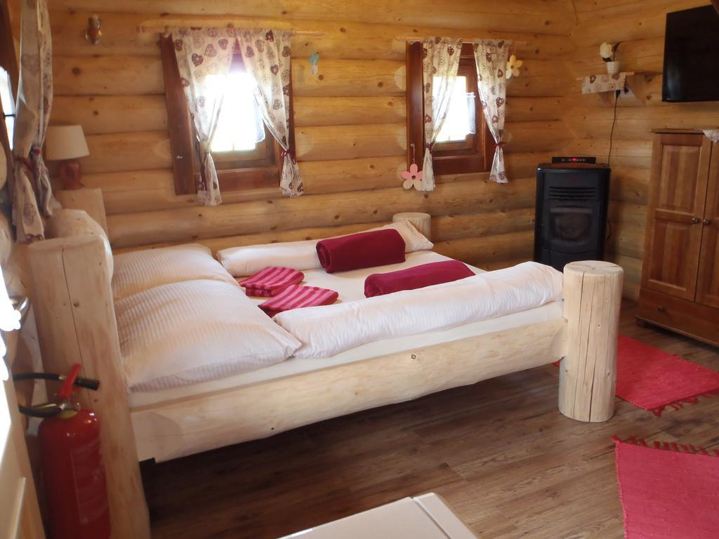 Ubytovanie Koliba Pacho - Zrub Jolanka Prievidza Room photo
